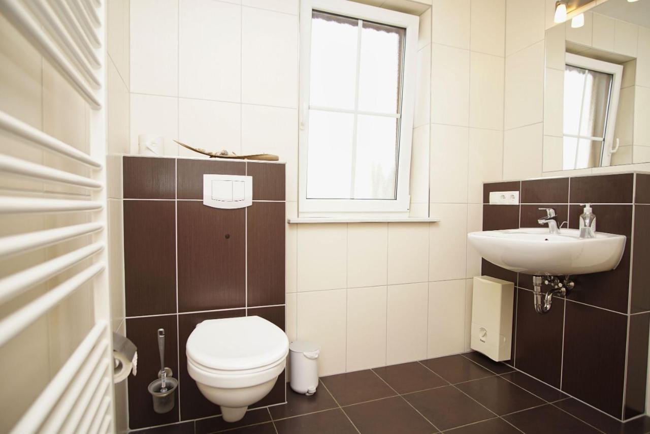 Schicke Fewo Mit Terrasse, Gratis Nutzung Vom Ahoi Erlebnisbad Und Sauna In Sellin - Haus De Niege Wech Fewo 02 Thiessow Buitenkant foto