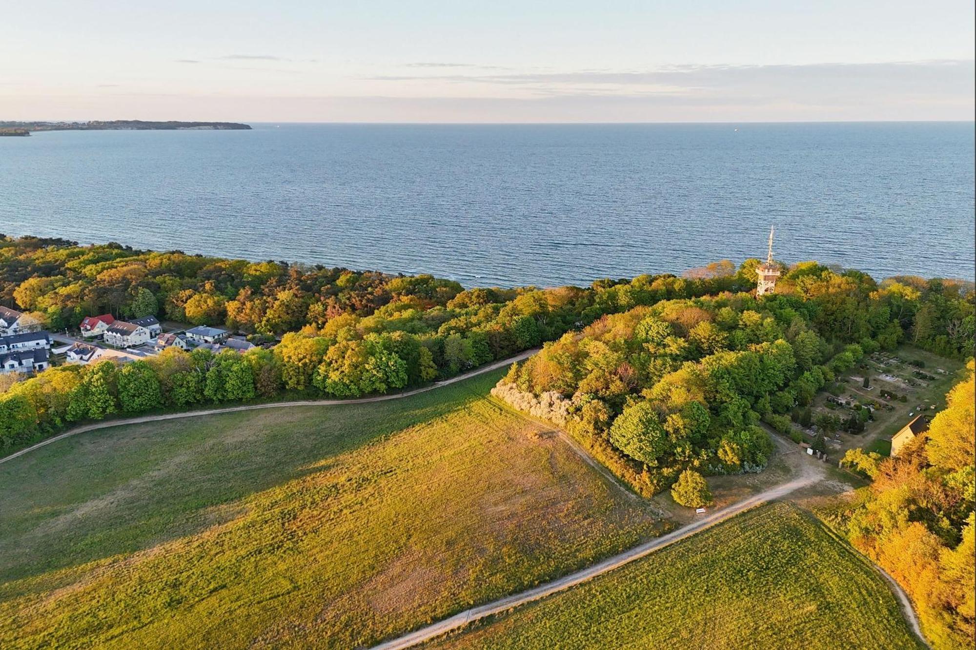 Schicke Fewo Mit Terrasse, Gratis Nutzung Vom Ahoi Erlebnisbad Und Sauna In Sellin - Haus De Niege Wech Fewo 02 Thiessow Buitenkant foto