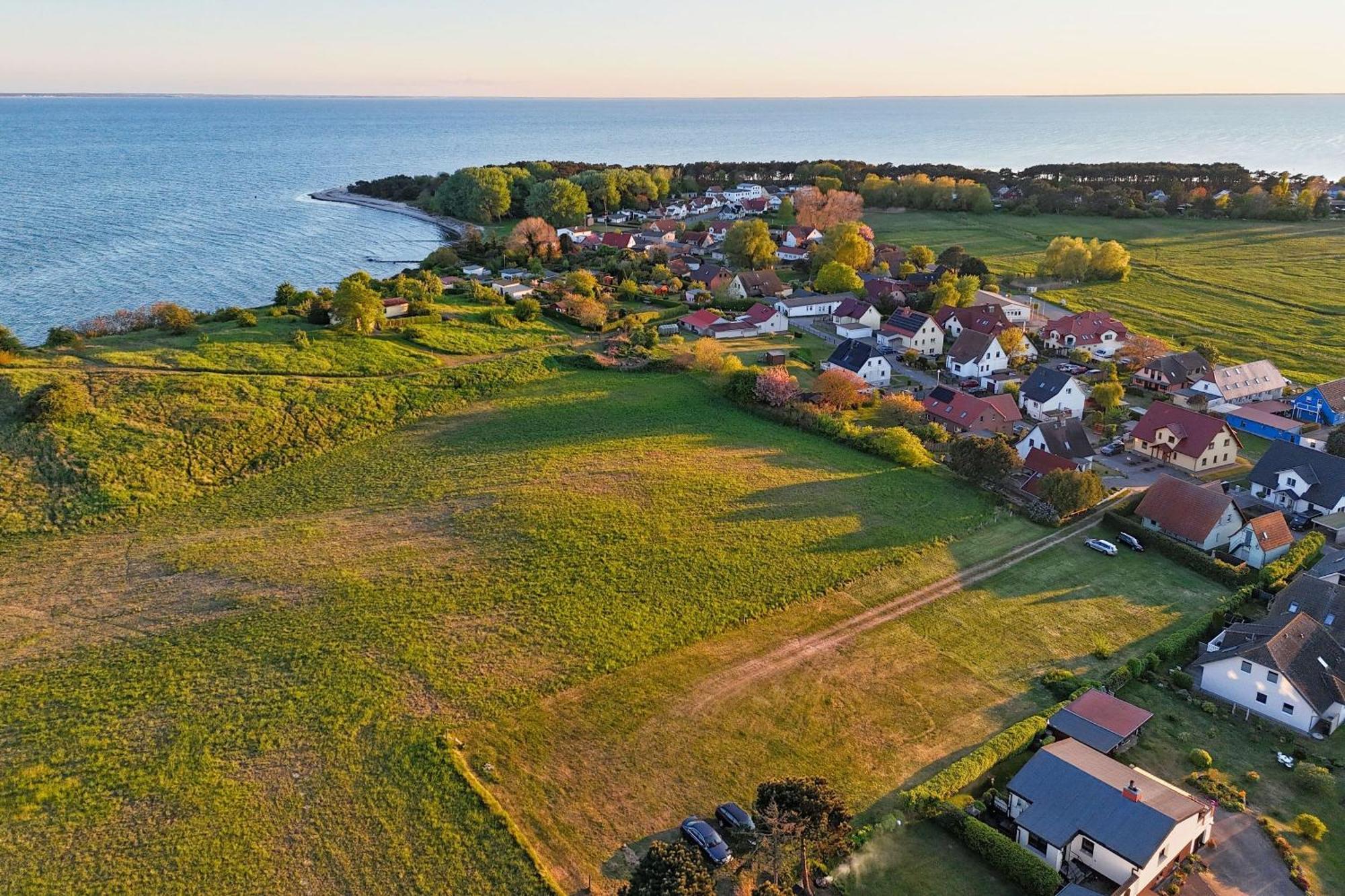 Schicke Fewo Mit Terrasse, Gratis Nutzung Vom Ahoi Erlebnisbad Und Sauna In Sellin - Haus De Niege Wech Fewo 02 Thiessow Buitenkant foto
